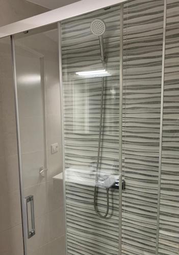 Apartamento Con Piscina - Magnificas vistas al Canal - Aire Acondicionado A