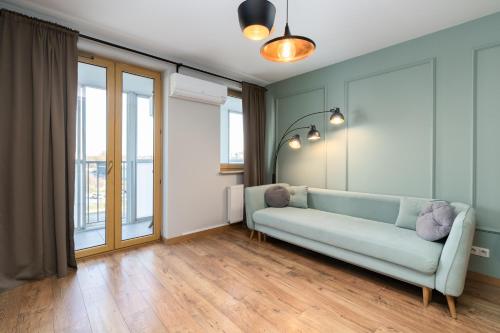 Nowe Czyżyny Deluxe Apartment by BookingHost