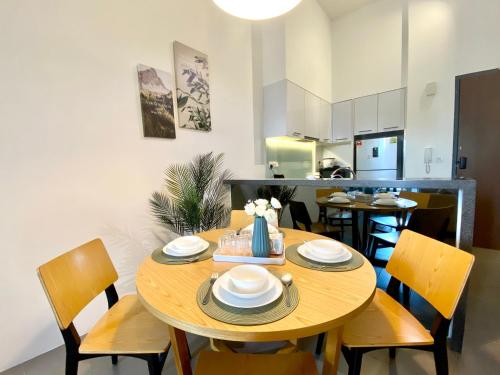 Η κουζίνα ή μικρή κουζίνα στο The Establishment Bangsar KL by Lynhomes
