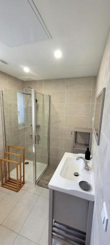 Koupelna v ubytování Gîte La Canopée