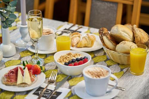 Еда / где поесть недалеко от отеля