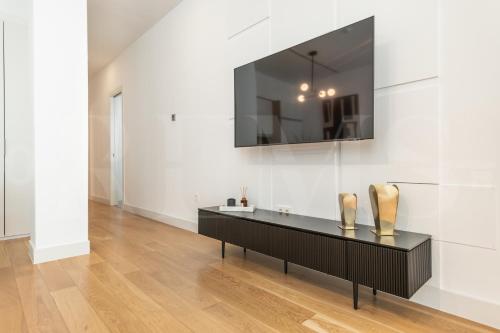 Artistic and Spacious Apartment by REMS photo 19