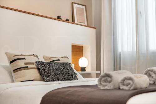 Artistic and Spacious Apartment by REMS photo 25