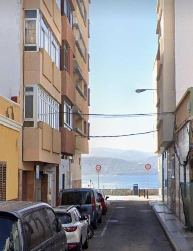 Cozy Private Room Near Las Canteras Beach in Las Palmas