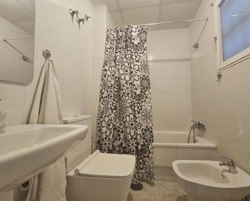 Ένα μπάνιο στο Elizabeth Apartment La Mata