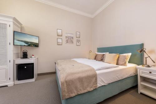 Strandhotel zur Promenade photo 39