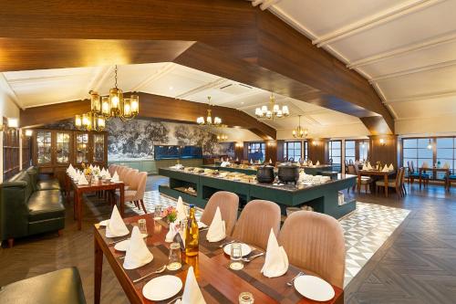 Restoran ili neka druga zalogajnica u objektu Koti Resort