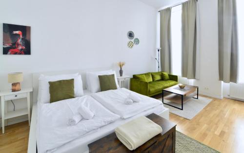 I Very Close Schönbrunn - Time to Relax