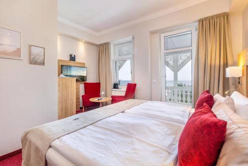 Strandhotel zur Promenade photo 50