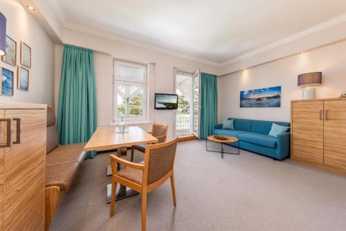 Strandhotel zur Promenade photo 68