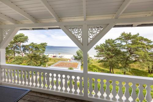 Strandhotel zur Promenade photo 59