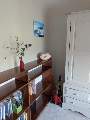 Perpustakaan di homestay