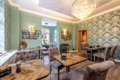 Strandhotel zur Promenade photo 91