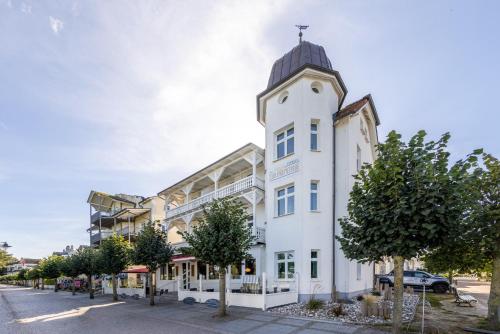 Strandhotel zur Promenade photo 96