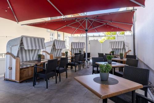 Strandhotel zur Promenade photo 97