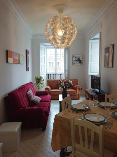 Foto RUA NOVA APARTMENT,3 Dormitorios, PS4 y Netflix, a 200m Catedral 4