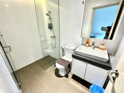 Ένα μπάνιο στο The Establishment Bangsar KL by Lynhomes