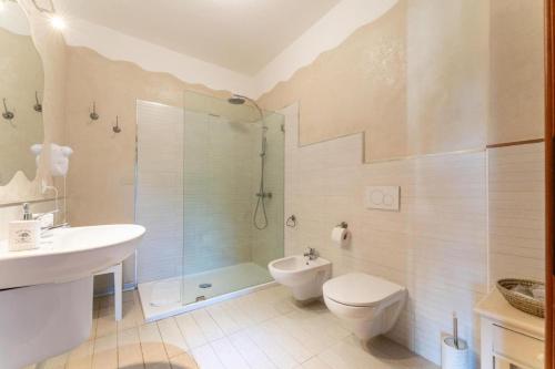 Phòng tắm tại Chic Villa Antonina One Bedroom unit 6 sleeps 4