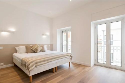 3 bedrooms 3 bath Bivouac 2 min Palais