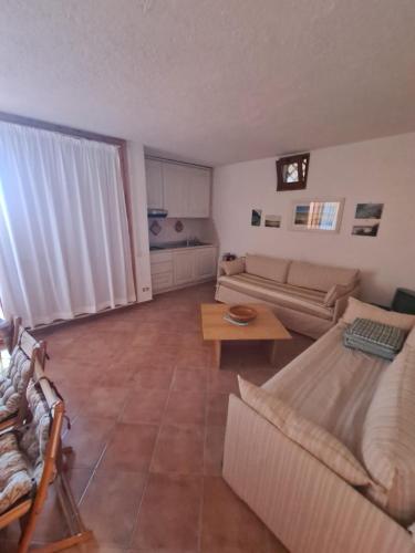 Χώρος καθιστικού στο Bilocale Cugnana Verde Costa Smeralda