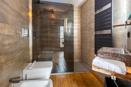 Ένα μπάνιο στο Hostdomus - Chalet Chic