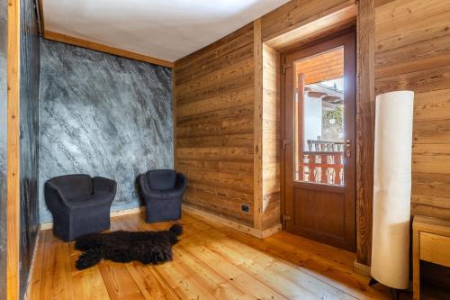 Χώρος καθιστικού στο Hostdomus - Chalet Chic