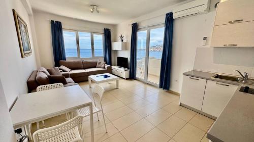 White Sea View Residence