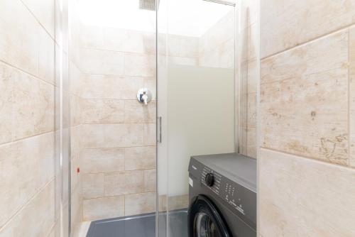 GuestHost - Cozy Ground-Floor Apartment in Affori
