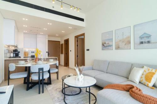 Prestigious 1BR Near Circle Mall