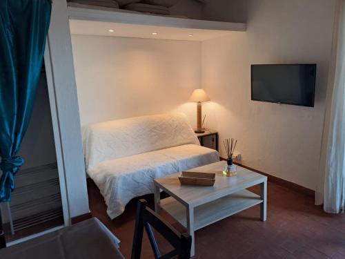 Postel nebo postele na pokoji v ubytování Appartement T2