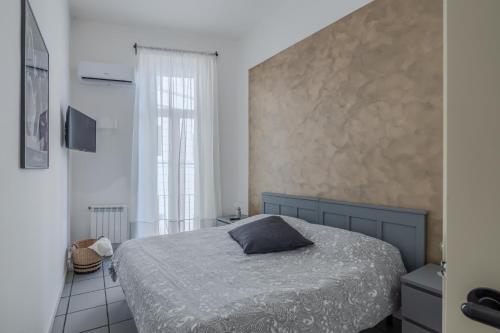 Vibrant Trastevere 2 bedrooms on Via del Moro