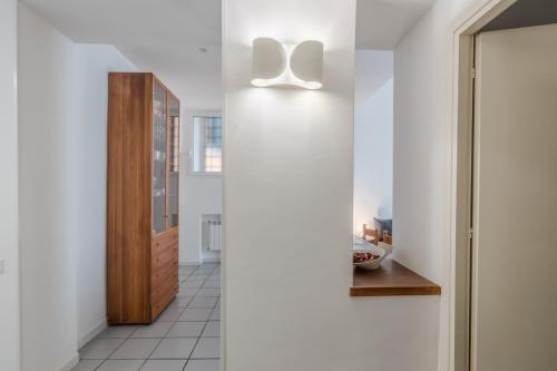 Vibrant Trastevere 2 bedrooms on Via del Moro