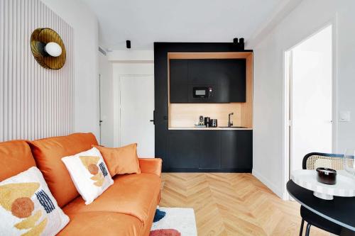 Cozy Entire Apartment Near the Eiffel Tower