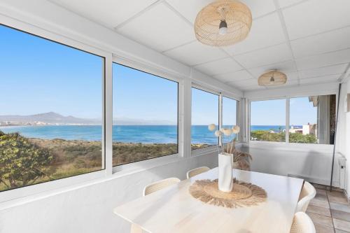 Paradise Retreat with Sea View & AC