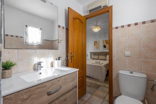 Paradise Retreat with Sea View & AC
