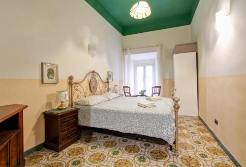 Roman Apartment