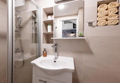 Et badeværelse på Story Stone House