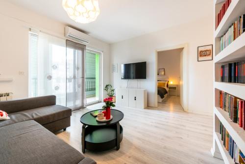 Apartment Nora - modern cozy apartment with FREE PARKING and TERRACE