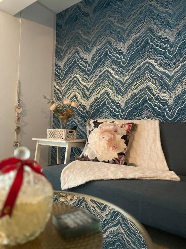 Modern Athens Escape - Queen Bed & Metro Access