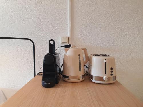 T2 traversant familial CAP SUD Parking Plages - ROSSIconciergerie - Linge en option