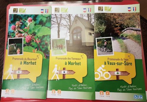 a book about a month of a montessori garden at Gîtes Les Myosotis in Morhet