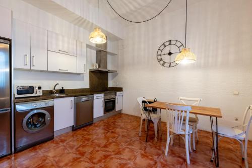 Little apartment near the Alameda
