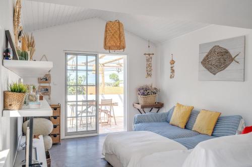 Ένα ή περισσότερα κρεβάτια σε δωμάτιο στο Comporta Hideaway Amazing Views Desert Beaches