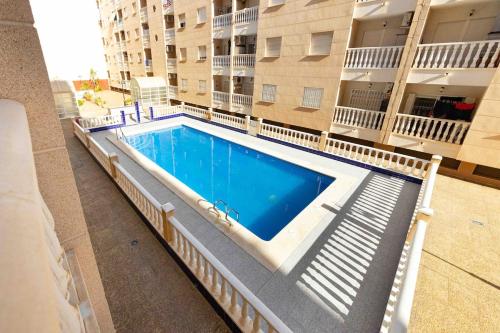 Tolle Wohnung mit 2 Schlafzimmern, Balkon und Pool