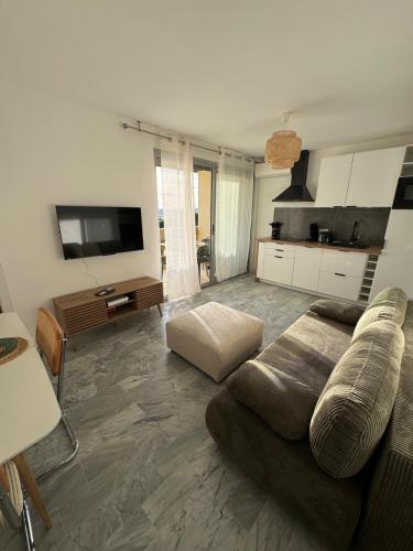 T3 Rénové vu Port Clim et Wifi