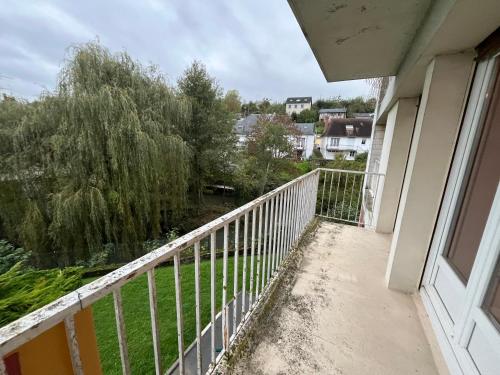 Loft calme sur la rivière avec parking