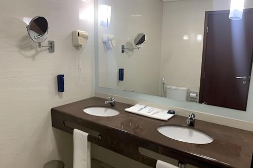 Et badeværelse på Apartamento em Fortaleza - CE