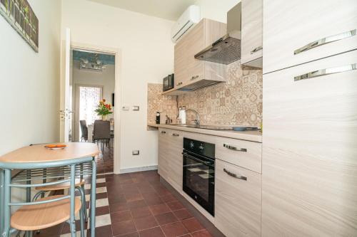 Η κουζίνα ή μικρή κουζίνα στο Casa Ciumifriddu