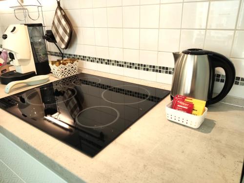 Matthias Home - Milan - modern and cozy flat, close to the metro - 15 min from Central Station, close to San Raffaele