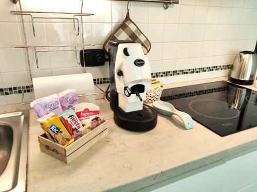 Matthias Home - Milan - modern and cozy flat, close to the metro - 15 min from Central Station, close to San Raffaele